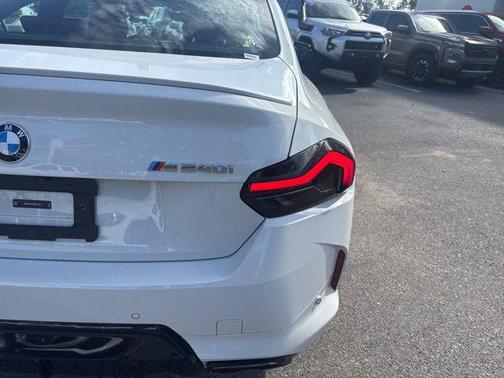 2025 BMW M240 i xDrive