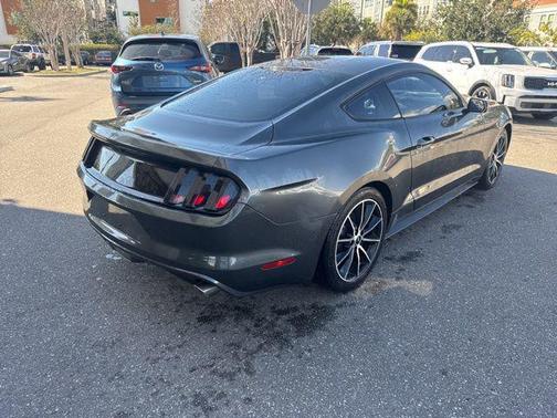 2016 Ford Mustang V6