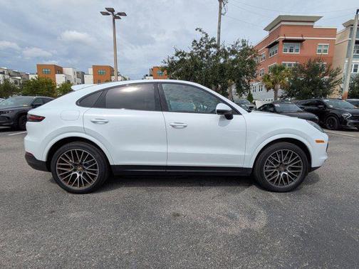 2021 Porsche Cayenne Base