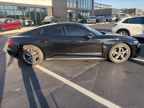 2023 Audi e-tron GT Premium Plus quattro