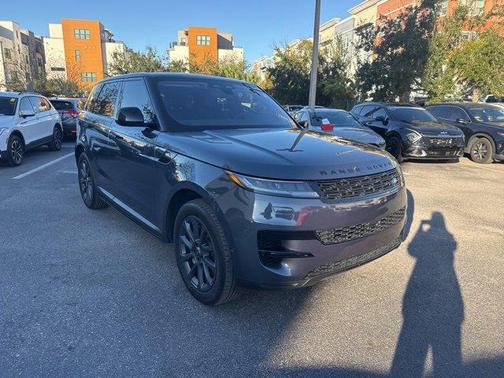 2023 Land Rover Range Rover Sport SE