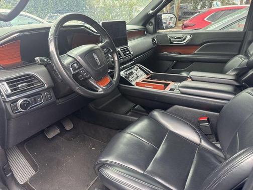 2021 Lincoln Navigator Standard