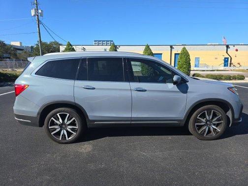 2022 Honda Pilot AWD Elite