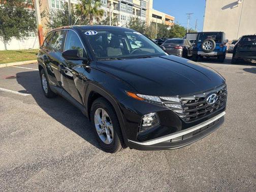 2023 Hyundai TUCSON SE
