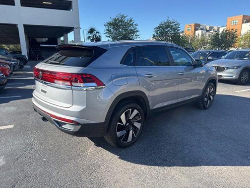 2024 Volkswagen Atlas Cross Sport 2.0T SE w/Technology