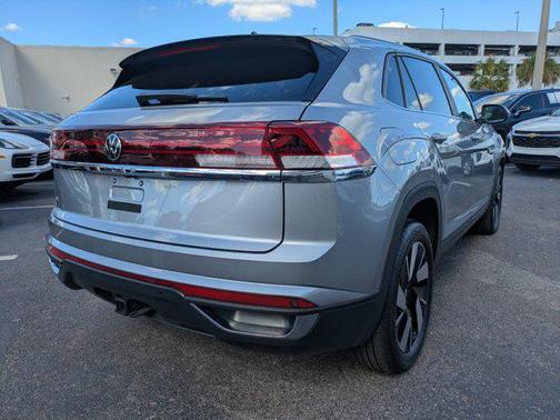 2024 Volkswagen Atlas Cross Sport 2.0T SE w/Technology