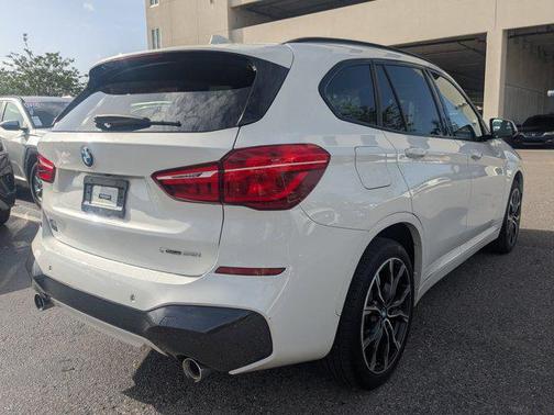 2022 BMW X1 sDrive28i