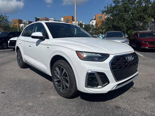 2023 Audi Q5 45 S line Premium Plus