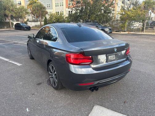 2018 BMW 230 230i