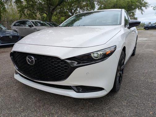 Snowflake White Pearl Mica 2026 Mazda Mazda3 2.5 Turbo AWD