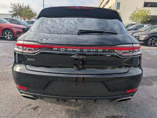 2021 Porsche Macan Base