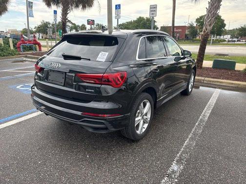 2022 Audi Q3 45 S line Premium