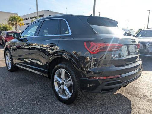 2022 Audi Q3 45 S line Premium