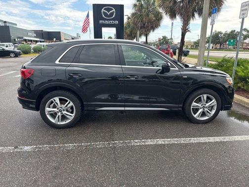 2022 Audi Q3 45 S line Premium