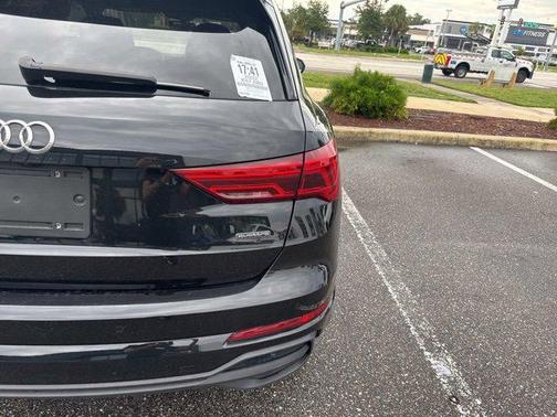 2022 Audi Q3 45 S line Premium