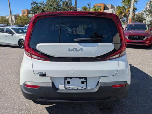 2022 Kia Soul LX