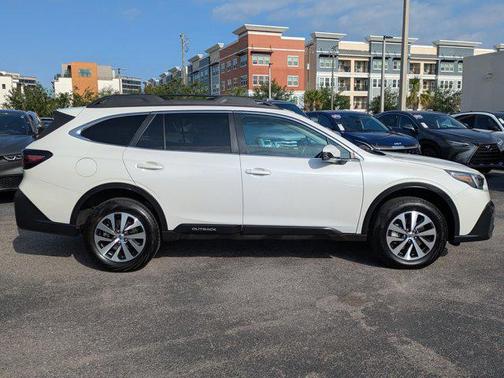 2022 Subaru Outback Premium