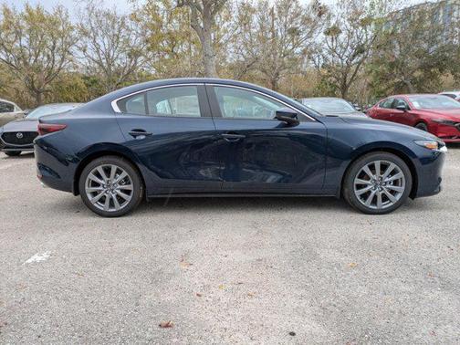 2025 Mazda Mazda3 FWD w/Preferred Package