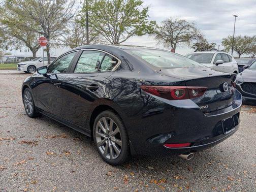 2025 Mazda Mazda3 FWD w/Preferred Package