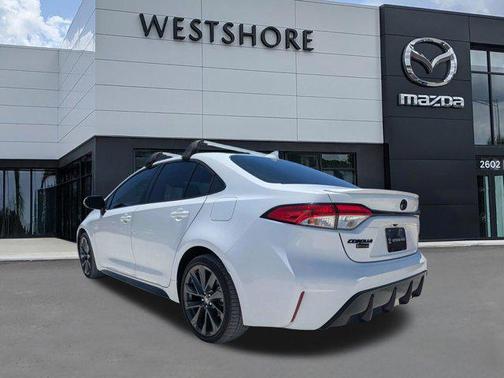Ice Cap 2024 Toyota Corolla SE