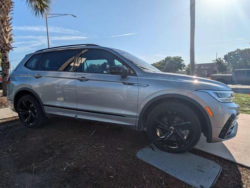 Silver Metallic 2023 Volkswagen Tiguan 2.0T SE R-Line Black