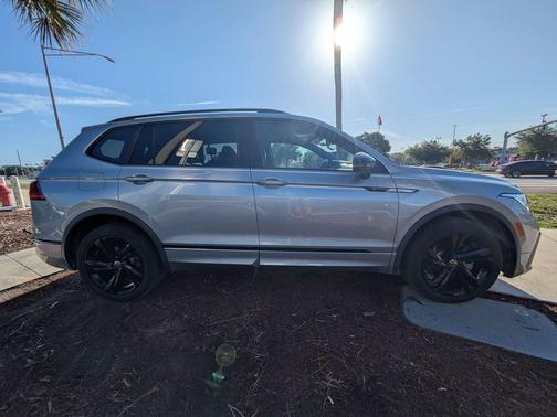 Silver Metallic 2023 Volkswagen Tiguan 2.0T SE R-Line Black