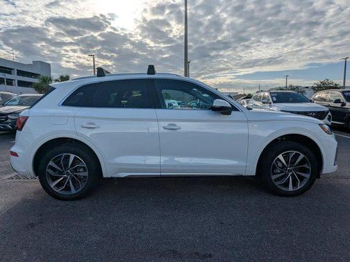 2023 Audi Q5 45 S line Premium Plus