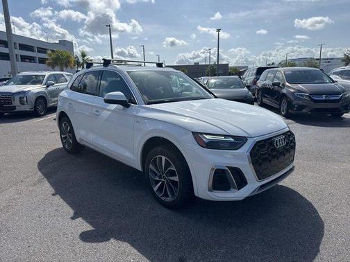 2023 Audi Q5 45 S line Premium Plus