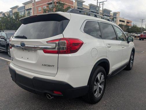 2024 Subaru Ascent Premium 7-Passenger