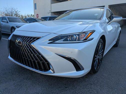 2023 Lexus ES 350 Base