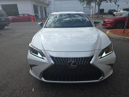2023 Lexus ES 350 Base