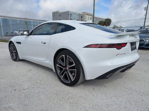 2019 Jaguar F-TYPE P300