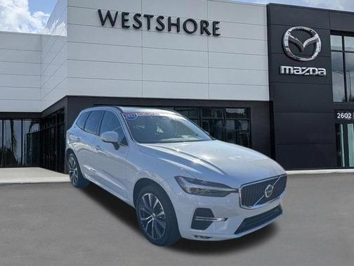 2022 Volvo XC60 B5 Momentum