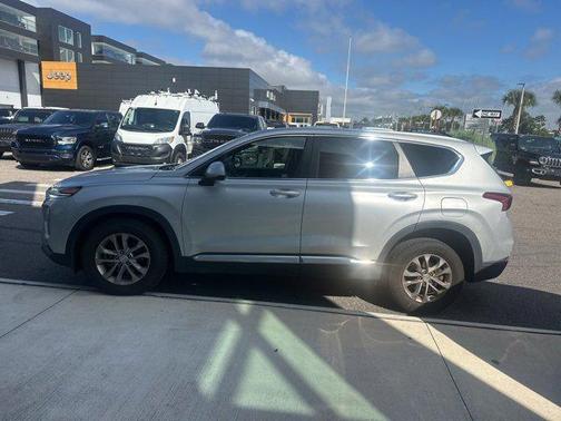 2019 Hyundai SANTA FE SE 2.4