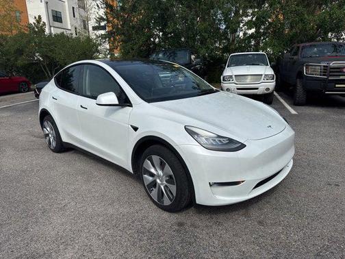 2023 Tesla Model Y Long Range Dual Motor All-Wheel Drive