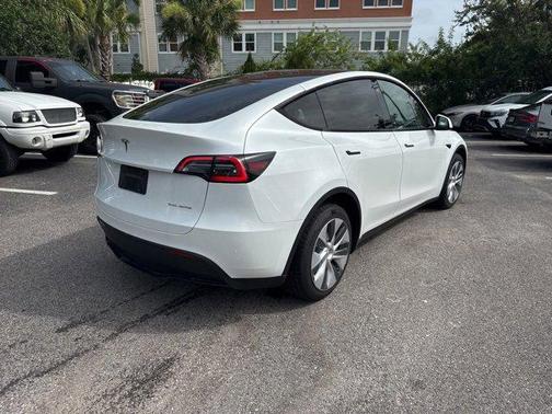 2023 Tesla Model Y Long Range Dual Motor All-Wheel Drive