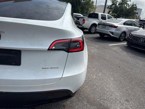 2023 Tesla Model Y Long Range Dual Motor All-Wheel Drive