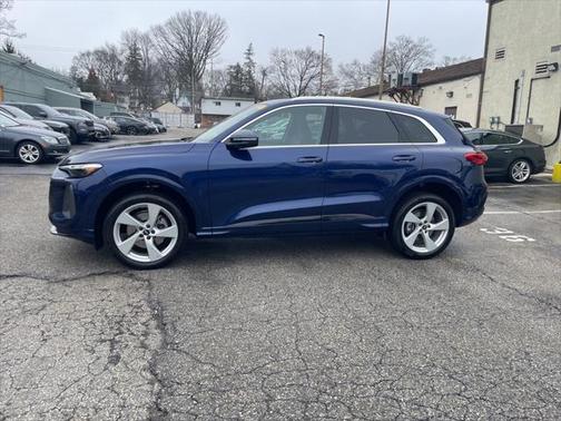 2025 Audi Q5 Premium Plus TFSI quattro S tronic