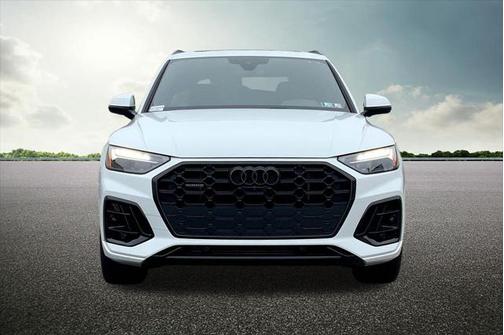 2024 Audi Q5 Premium Plus 55 TFSI e S line quattro S tronic