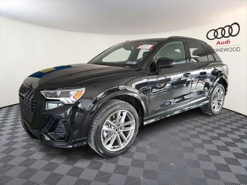 2025 Audi Q3 Premium 45 TFSI S line quattro Tiptronic