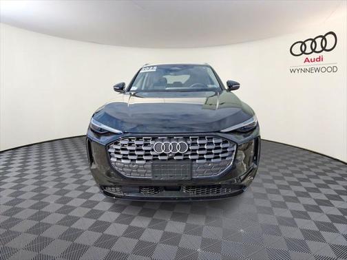 2025 Audi Q5 Premium Plus TFSI quattro S tronic