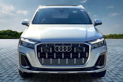 2025 Audi Q7 Premium Plus 45 TFSI quattro Tiptronic