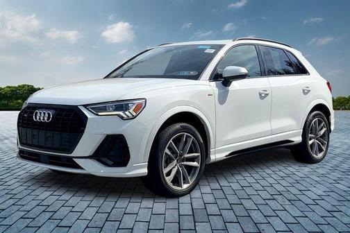 2025 Audi Q3 Premium 45 TFSI S line quattro Tiptronic