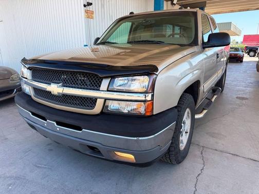 Doeskin Tan 2005 Chevrolet Silverado 1500 LT Extended Cab