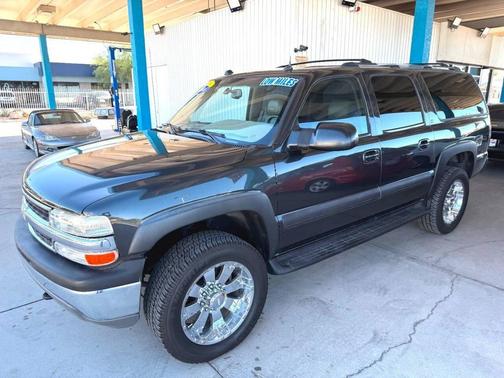 2004 Chevrolet Suburban 2500 LT