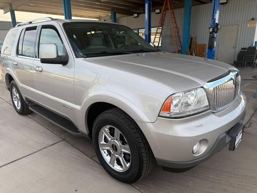 2005 Lincoln Aviator Luxury