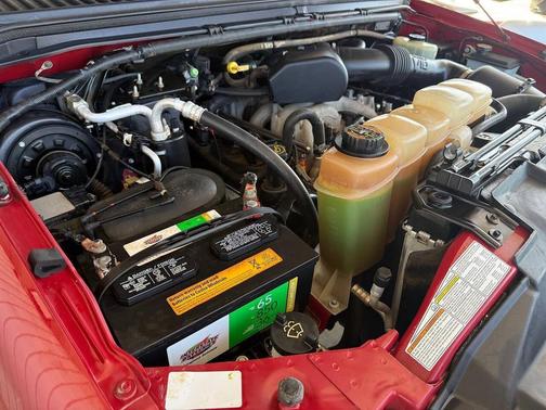 Red Clearcoat 2001 Ford F-250 XLT
