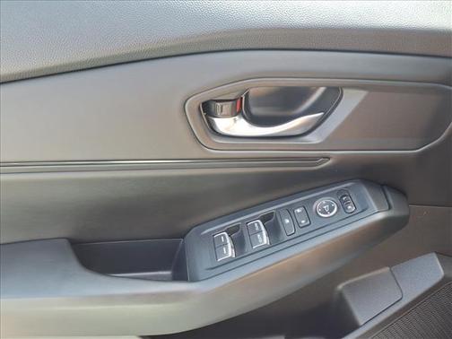 Platinum White Pearl 2023 Honda Accord EX