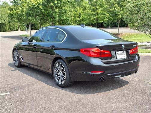 2019 BMW 530 530i