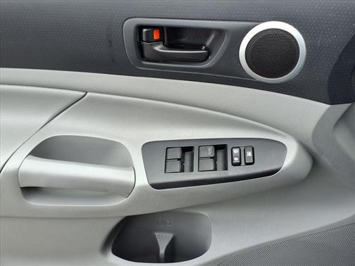 2014 Toyota Tacoma Base